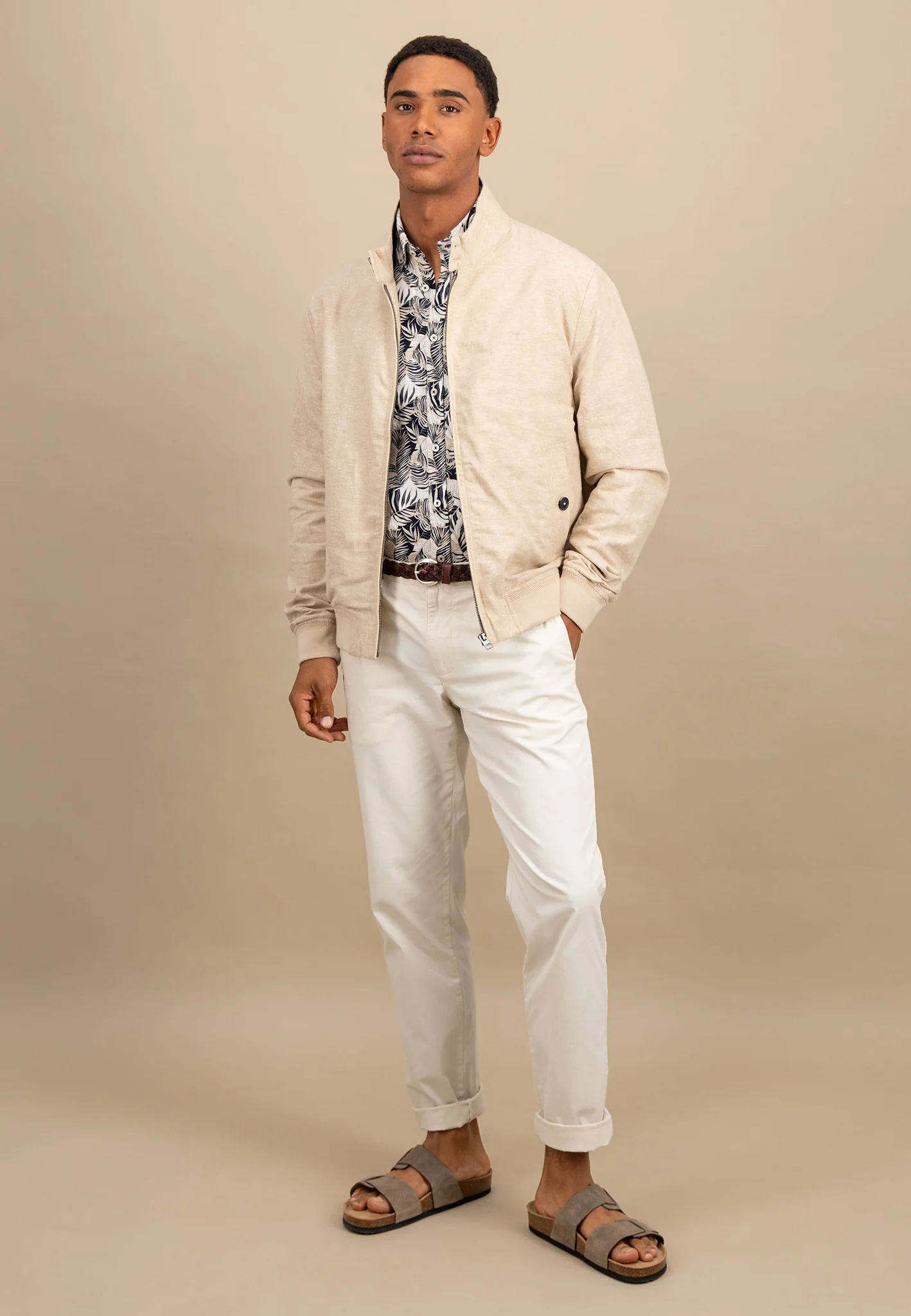 Blouson aus Leinen-Baumwoll-Mix mit Stehkragen - Image 4