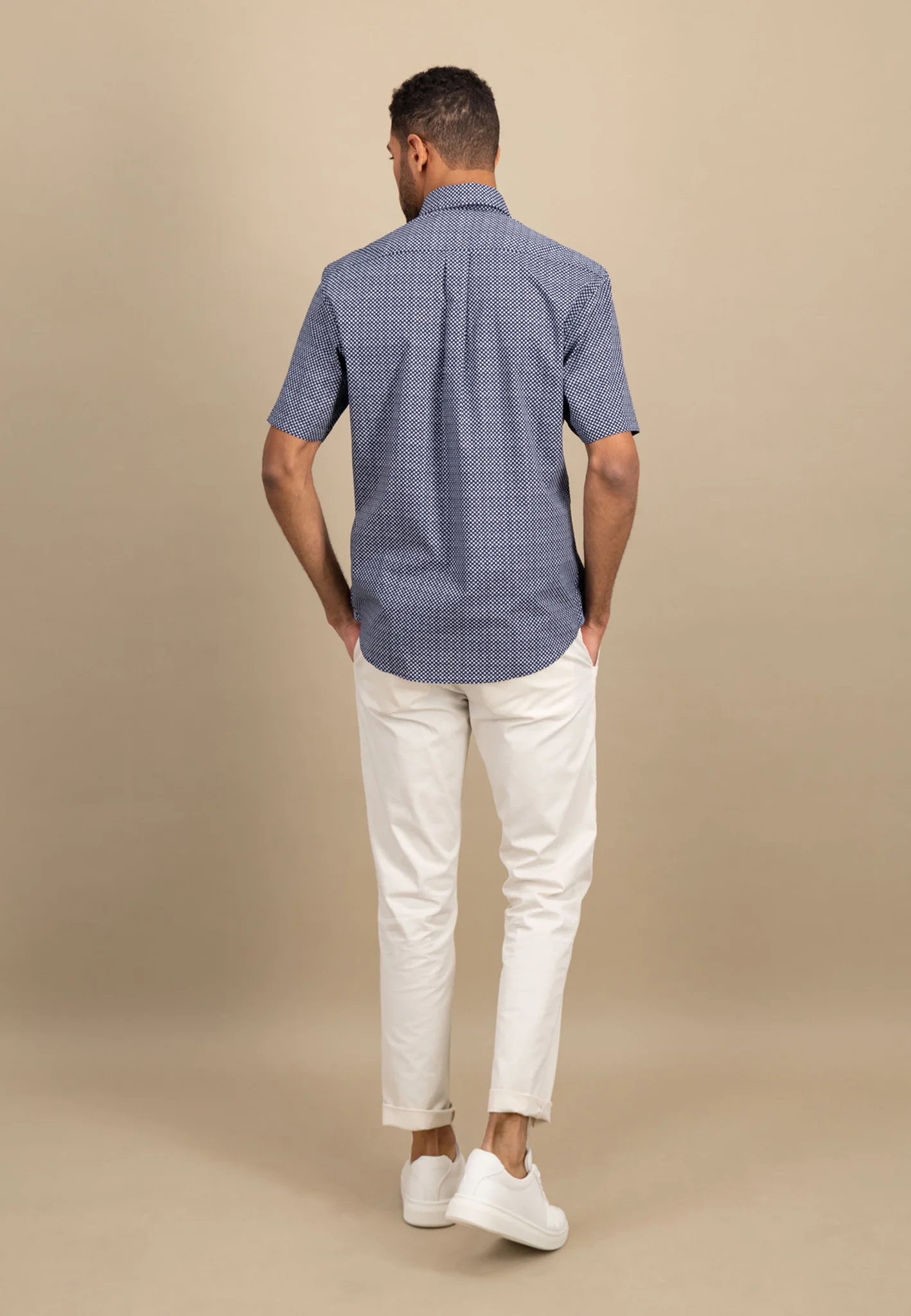 Halbarm-Hemd aus Baumwolle mit Print - Image 13