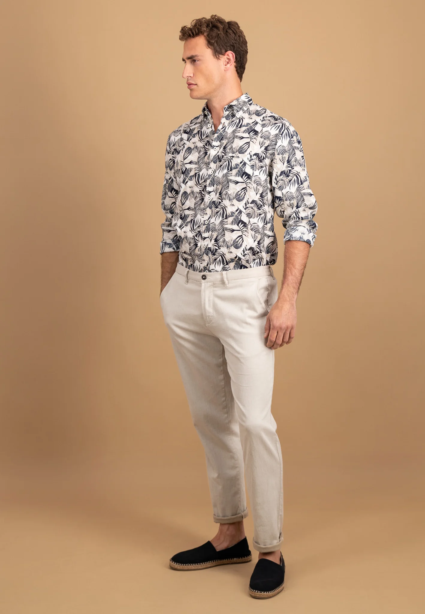 Hemd aus Leinen mit botanischem Muster - Image 3