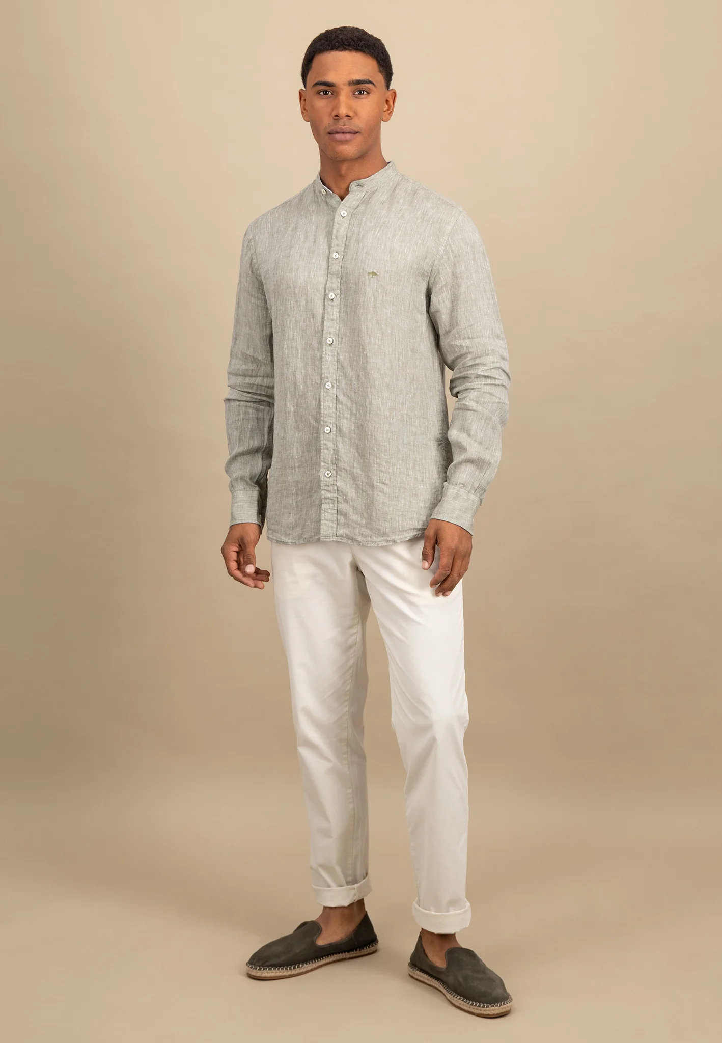 Hemd aus Leinen mit Stehkragen - Image 13
