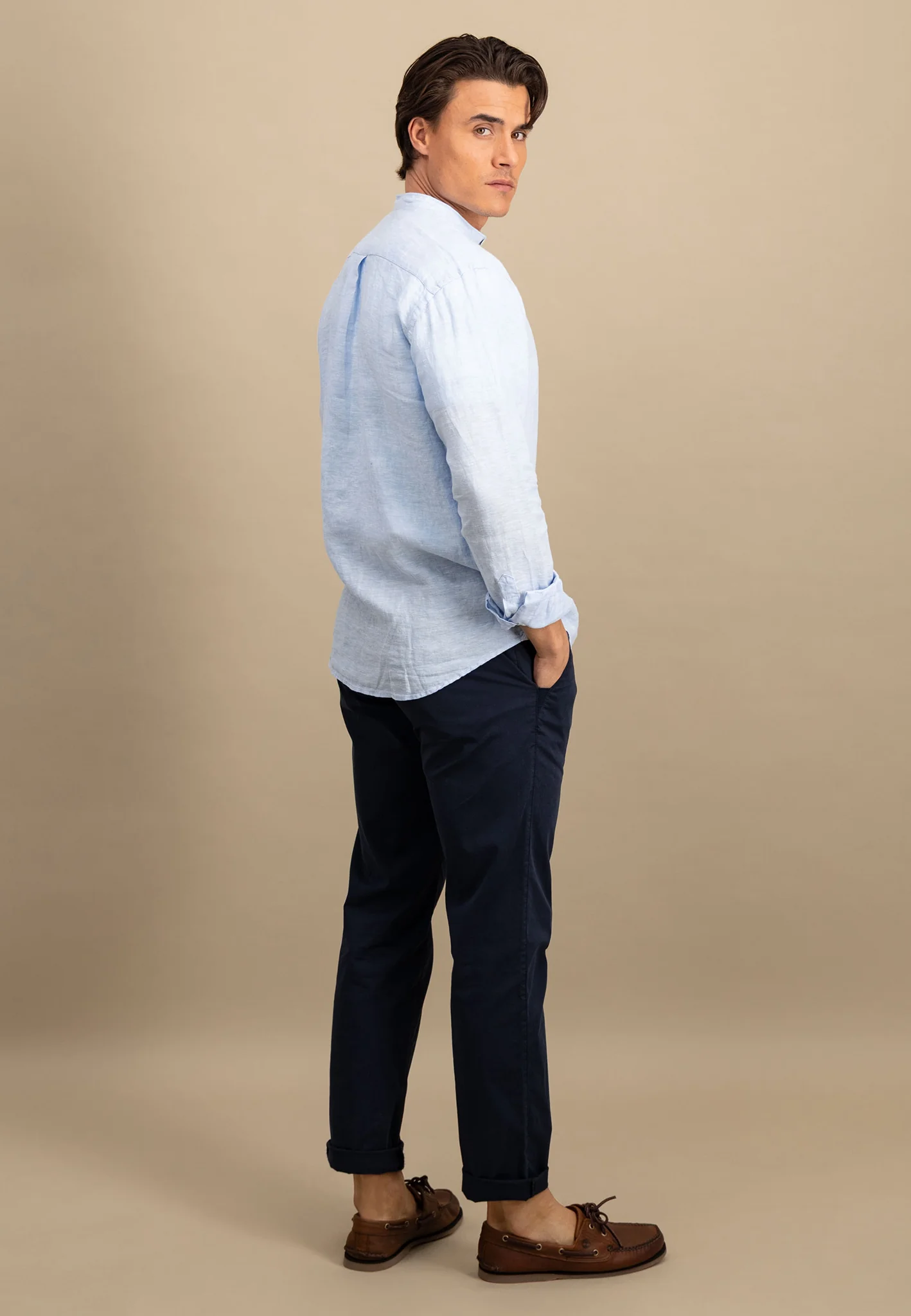 Hemd aus Leinen mit Stehkragen - Image 3