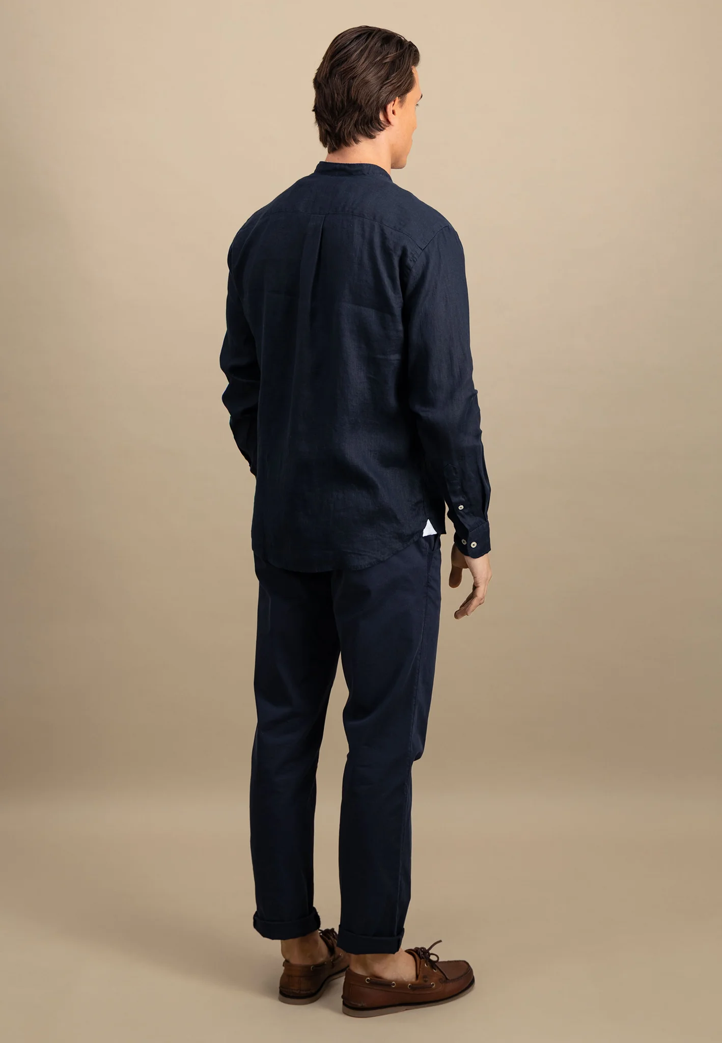 Hemd aus Leinen mit Stehkragen - Image 9