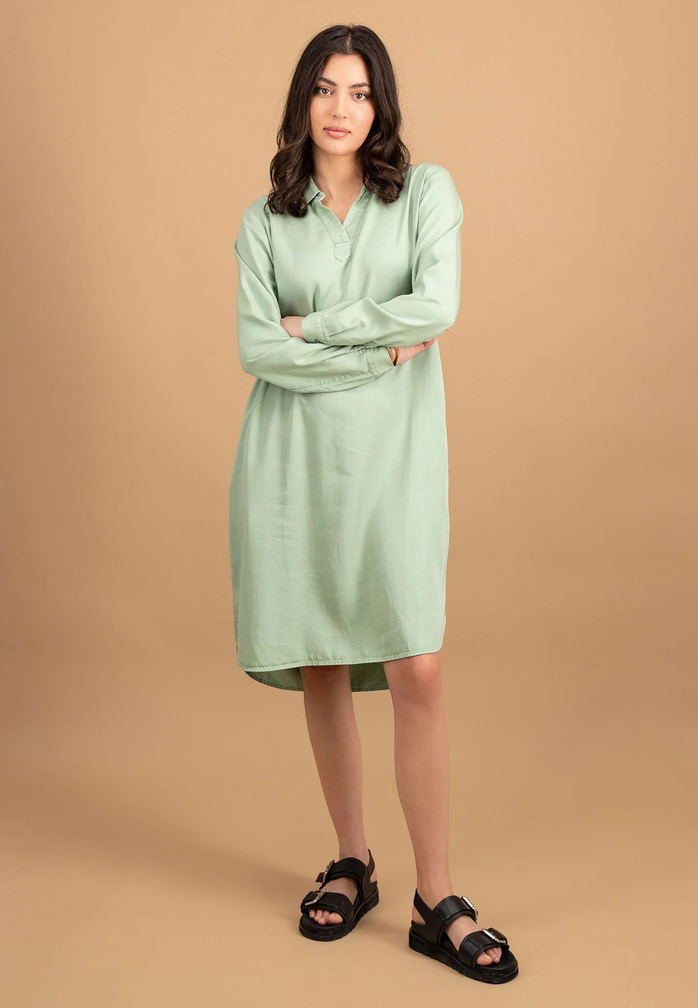 Hemdblusenkleid aus Lyocell mit Tunika-Ausschnitt - Image 7