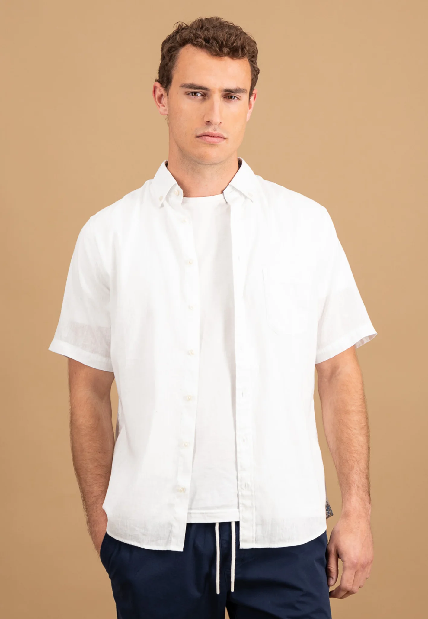 Kurzarm Hemd aus Leinen-Baumwoll-Mix mit Brusttasche - Image 13