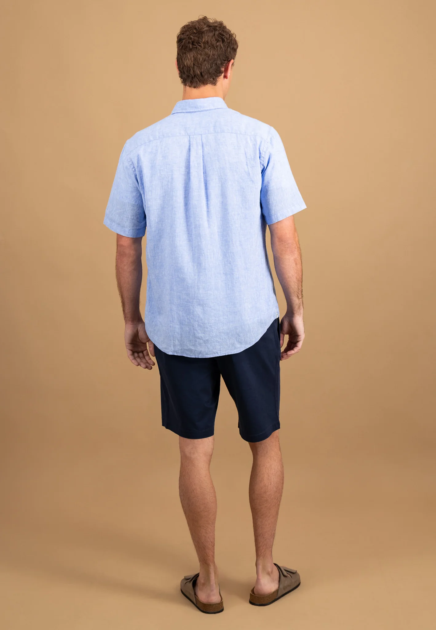 Kurzarm Hemd aus Leinen-Baumwoll-Mix mit Brusttasche - Image 3