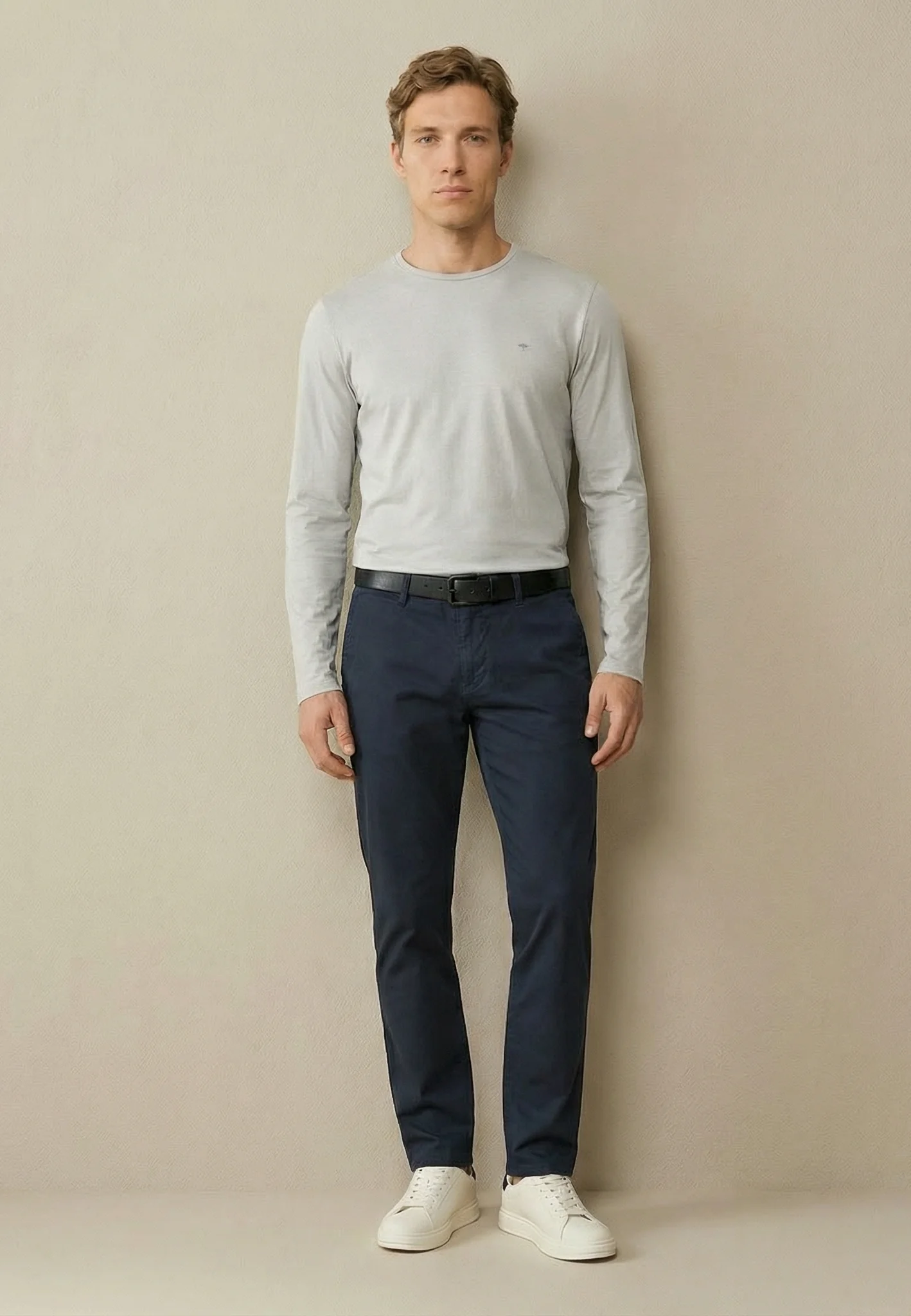 Langarmshirt aus Baumwolle mit Rundhalsausschnitt und Logostickerei - Image 16