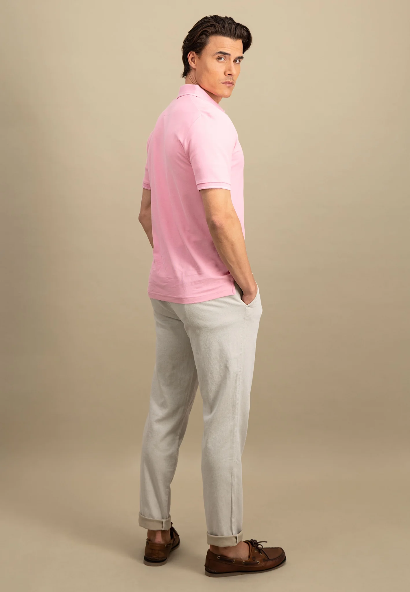 Poloshirt aus Baumwolle mit dezentem Kragendetail - Image 27