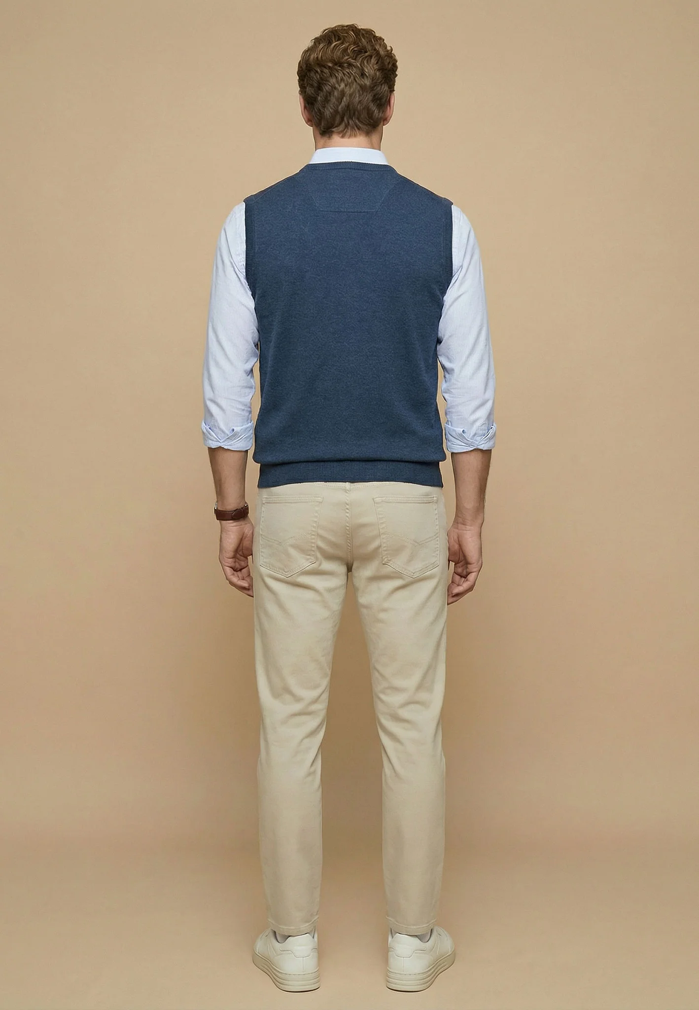 Pullunder aus Baumwolle mit V-Ausschnitt – Superfine - Image 3