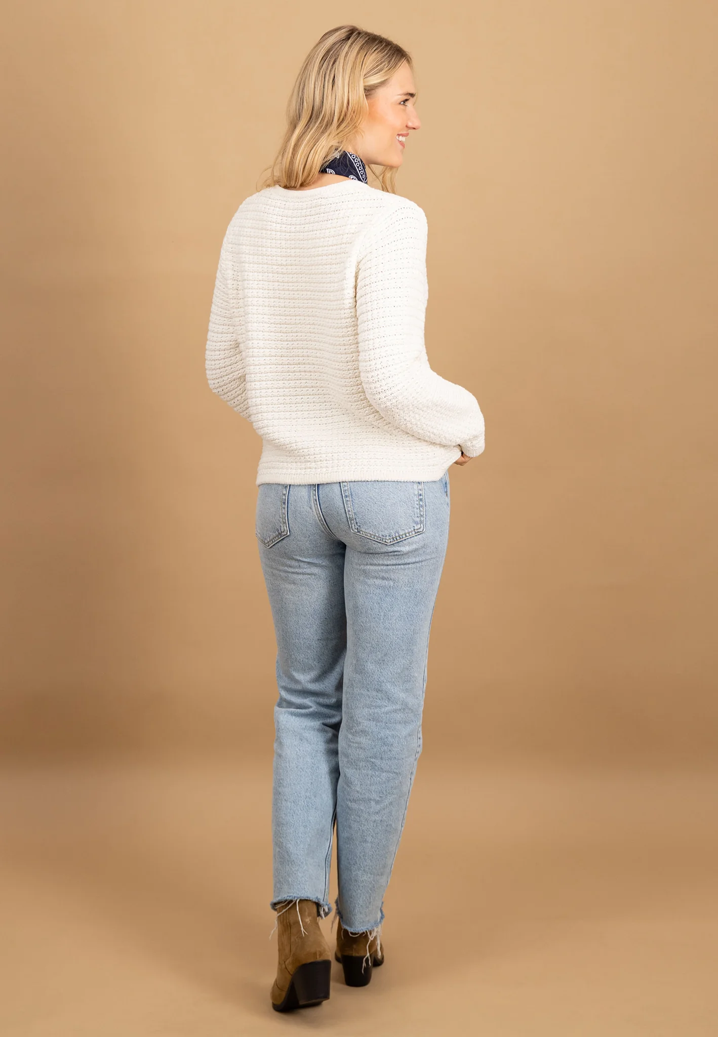 Strickjacke aus Baumwolle mit Strukturstrick und Rundhalsausschnitt - Image 3