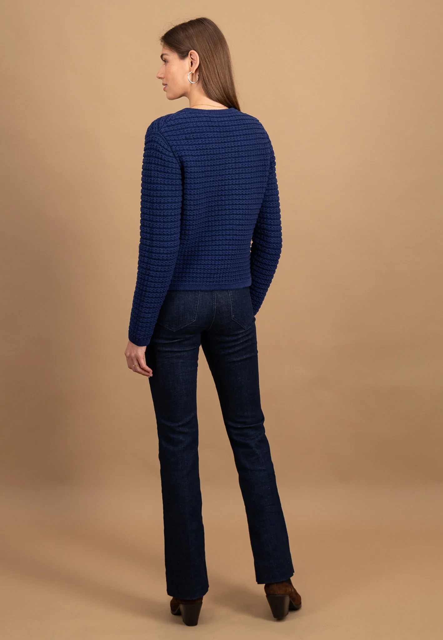 Strickjacke aus Baumwolle mit Strukturstrick und Rundhalsausschnitt - Image 9