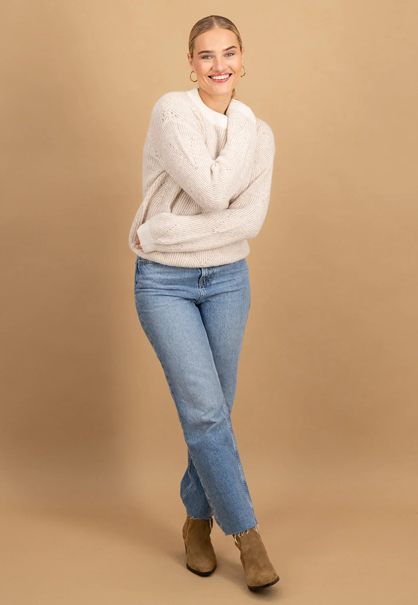 Strickpullover mit Strukturmuster im Alpaka-Wollmix und Kontrastbündchen - Image 10