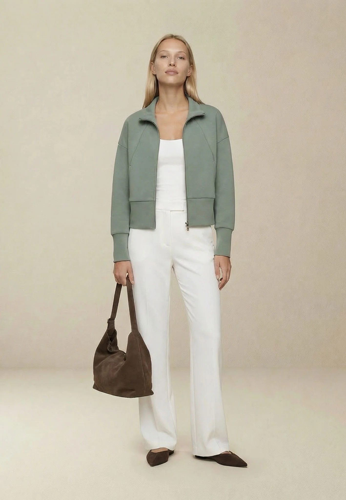 Sweatjacke aus Viskosemix mit Reißverschluss und Raglanärmeln - Image 10