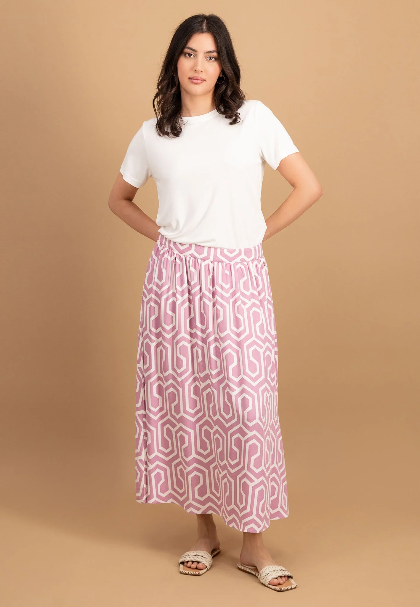 T-Shirt aus Modal-Mix mit Rundhalsausschnitt - Image 12